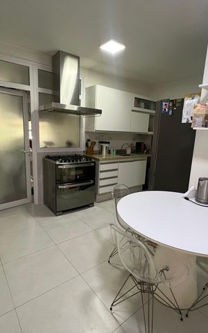 Apartamento para alugar com 142m², 3 quartos e 1 vaga Apartamento para alugar com 142m², 3 quartos e 1 vagaCozinha
