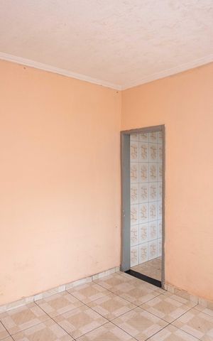Casa à venda com 105m², 2 quartos e 1 vagaSala