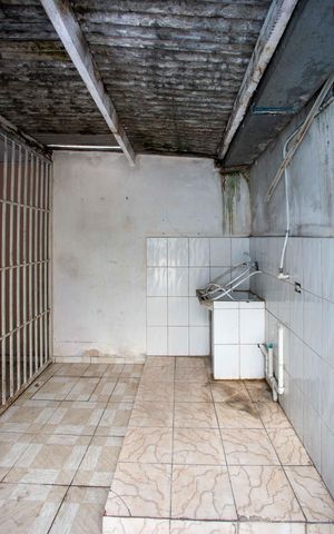 Casa à venda com 105m², 2 quartos e 1 vagaÁrea de Serviço