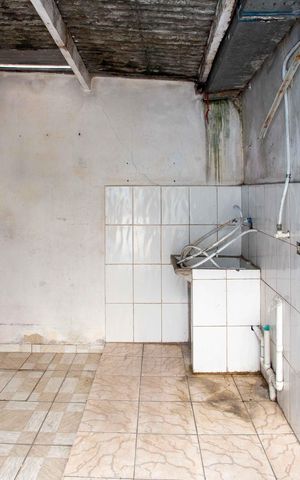 Casa à venda com 105m², 2 quartos e 1 vagaÁrea de Serviço