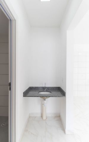 Apartamento à venda com 38m², 2 quartos e sem vaga Apartamento à venda com 38m², 2 quartos e sem vagaBanheiro