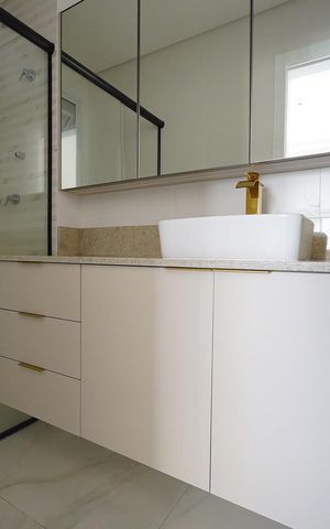 Apartamento para alugar com 82m², 2 quartos e 2 vagasBanheiro da Suíte