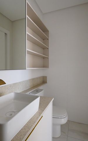 Apartamento para alugar com 82m², 2 quartos e 2 vagasBanheiro da Suíte