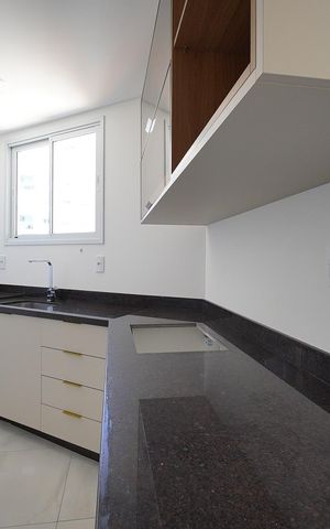 Apartamento para alugar com 82m², 2 quartos e 2 vagasCozinha