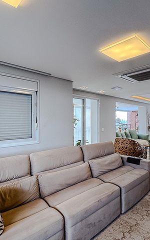 Apartamento à venda com 380m², 3 quartos e 6 vagas Apartamento à venda com 380m², 3 quartos e 6 vagasSala
