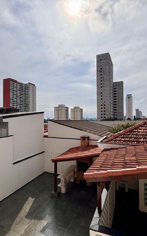 Casa à venda com 215m², 4 quartos e 3 vagas Casa à venda com 215m², 4 quartos e 3 vagasVista Quarto 4