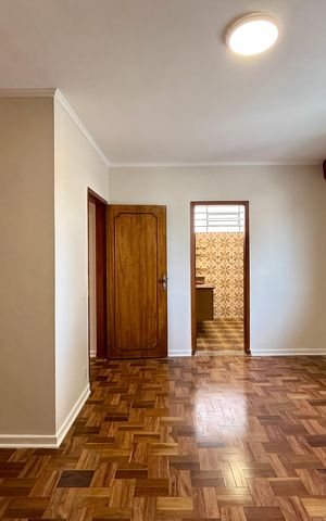 Casa à venda com 215m², 4 quartos e 3 vagas Casa à venda com 215m², 4 quartos e 3 vagasSuíte