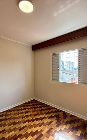 Casa à venda com 215m², 4 quartos e 3 vagas Casa à venda com 215m², 4 quartos e 3 vagasQuarto 4