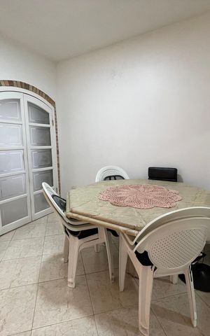 Casa à venda com 180m², 3 quartos e 3 vagas Casa à venda com 180m², 3 quartos e 3 vagasCozinha