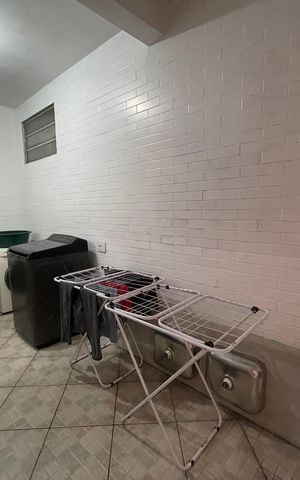 Casa à venda com 180m², 3 quartos e 3 vagas Casa à venda com 180m², 3 quartos e 3 vagasÁrea de Serviço