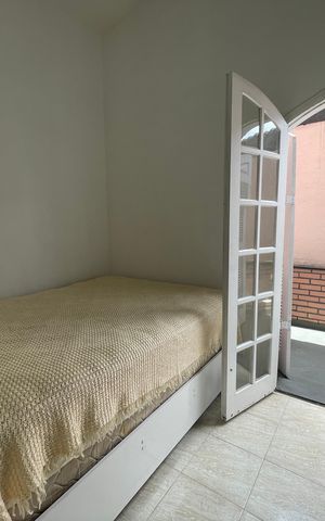 Casa à venda com 180m², 3 quartos e 3 vagas Casa à venda com 180m², 3 quartos e 3 vagasQuarto 2