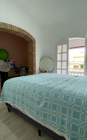 Casa à venda com 180m², 3 quartos e 3 vagas Casa à venda com 180m², 3 quartos e 3 vagasQuarto 1