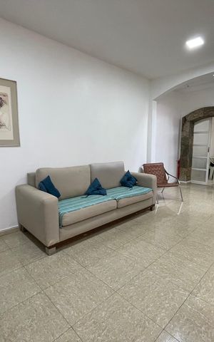 Casa à venda com 180m², 3 quartos e 3 vagas Casa à venda com 180m², 3 quartos e 3 vagasSala