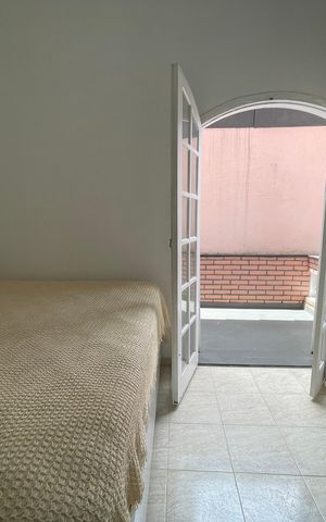 Casa à venda com 180m², 3 quartos e 3 vagas Casa à venda com 180m², 3 quartos e 3 vagasQuarto 2