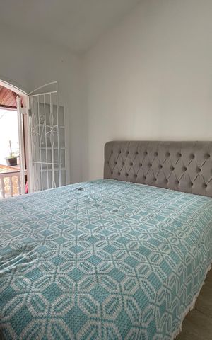 Casa à venda com 180m², 3 quartos e 3 vagas Casa à venda com 180m², 3 quartos e 3 vagasQuarto 1