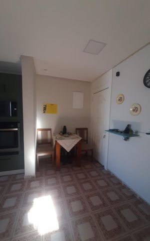 Apartamento para alugar com 338m², 3 quartos e 2 vagas Apartamento para alugar com 338m², 3 quartos e 2 vagasCozinha
