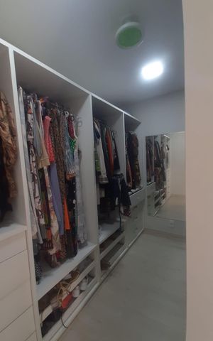 Apartamento para alugar com 338m², 3 quartos e 2 vagas Apartamento para alugar com 338m², 3 quartos e 2 vagasQuarto