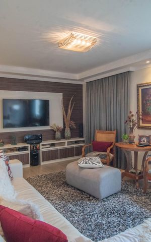 Apartamento à venda com 169m², 3 quartos e 3 vagas Apartamento à venda com 169m², 3 quartos e 3 vagasSala