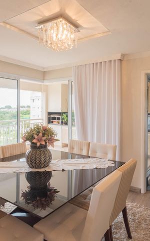 Apartamento à venda com 169m², 3 quartos e 3 vagas Apartamento à venda com 169m², 3 quartos e 3 vagasSala