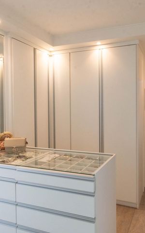 Apartamento à venda com 169m², 3 quartos e 3 vagas Apartamento à venda com 169m², 3 quartos e 3 vagasSuíte 1