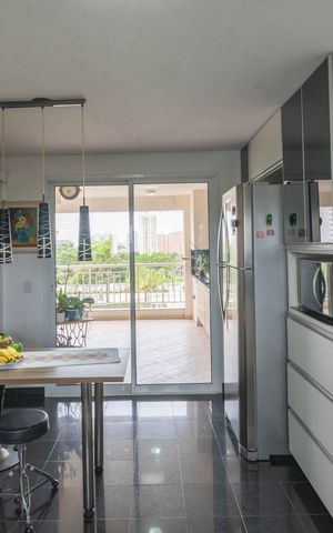 Apartamento à venda com 169m², 3 quartos e 3 vagas Apartamento à venda com 169m², 3 quartos e 3 vagasCozinha