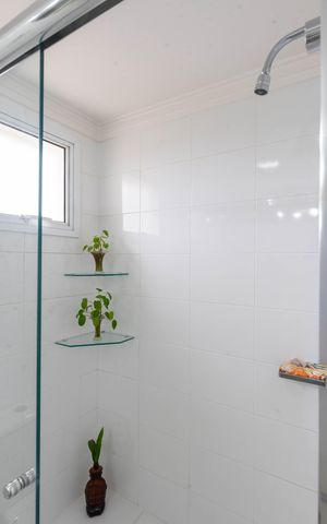 Apartamento à venda com 169m², 3 quartos e 3 vagas Apartamento à venda com 169m², 3 quartos e 3 vagasBanheiro da Suíte 1