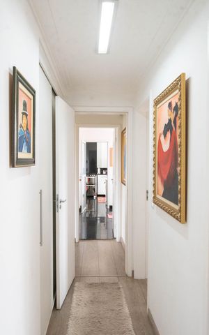 Apartamento à venda com 169m², 3 quartos e 3 vagas Apartamento à venda com 169m², 3 quartos e 3 vagasCorredor