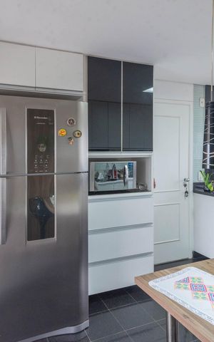 Apartamento à venda com 169m², 3 quartos e 3 vagas Apartamento à venda com 169m², 3 quartos e 3 vagasCozinha