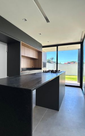 Casa para alugar com 160m², 3 quartos e 2 vagas Casa para alugar com 160m², 3 quartos e 2 vagasCozinha