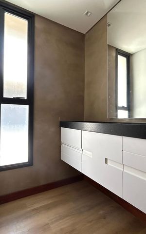 Casa para alugar com 160m², 3 quartos e 2 vagas Casa para alugar com 160m², 3 quartos e 2 vagasBanheiro Social