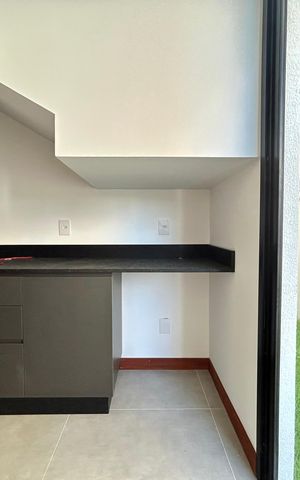 Casa para alugar com 160m², 3 quartos e 2 vagas Casa para alugar com 160m², 3 quartos e 2 vagasÁrea de Serviço