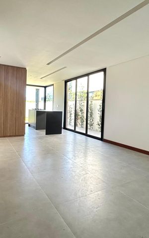 Casa para alugar com 160m², 3 quartos e 2 vagas Casa para alugar com 160m², 3 quartos e 2 vagasSala