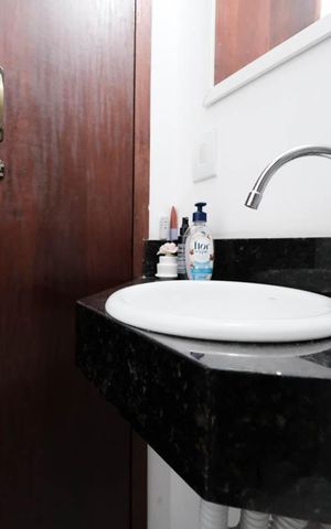 Casa à venda com 100m², 2 quartos e 2 vagasLavabo