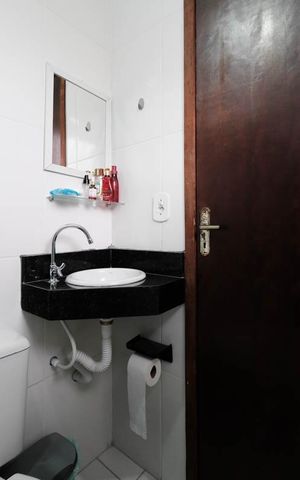 Casa à venda com 100m², 2 quartos e 2 vagasSuíte 2