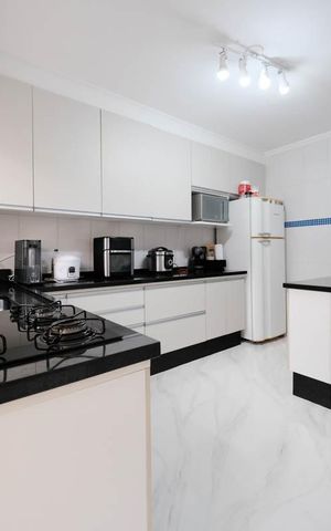 Casa à venda com 100m², 2 quartos e 2 vagasCozinha