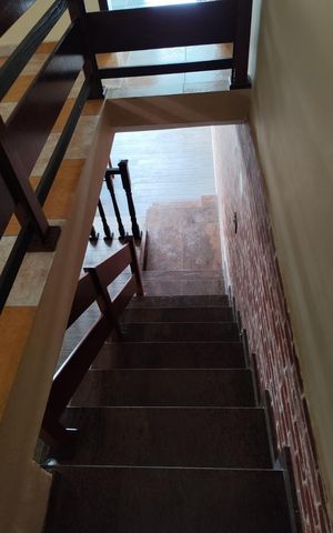 Casa para alugar com 400m², 3 quartos e 6 vagas Casa para alugar com 400m², 3 quartos e 6 vagasSala