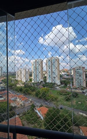 Apartamento à venda com 68m², 2 quartos e 1 vaga