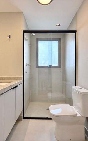 Apartamento à venda com 125m², 3 quartos e 2 vagas Apartamento à venda com 125m², 3 quartos e 2 vagasBanheiro Suite 1