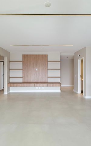 Apartamento à venda com 125m², 3 quartos e 2 vagas Apartamento à venda com 125m², 3 quartos e 2 vagasSala