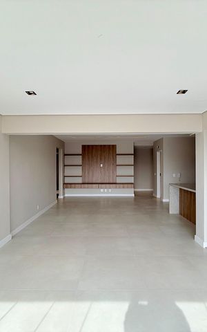 Apartamento à venda com 125m², 3 quartos e 2 vagas Apartamento à venda com 125m², 3 quartos e 2 vagasSacada Integrada