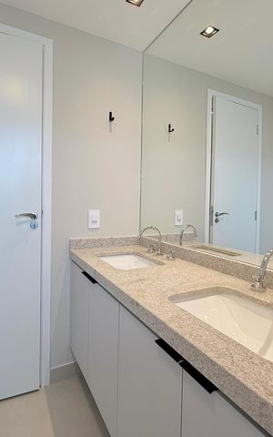 Apartamento à venda com 125m², 3 quartos e 2 vagas Apartamento à venda com 125m², 3 quartos e 2 vagasBanheiro Suite 1