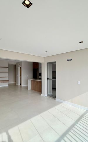 Apartamento à venda com 125m², 3 quartos e 2 vagas Apartamento à venda com 125m², 3 quartos e 2 vagasSacada Integrada