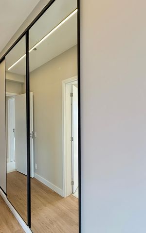 Apartamento à venda com 125m², 3 quartos e 2 vagas Apartamento à venda com 125m², 3 quartos e 2 vagasCloset Suite 1