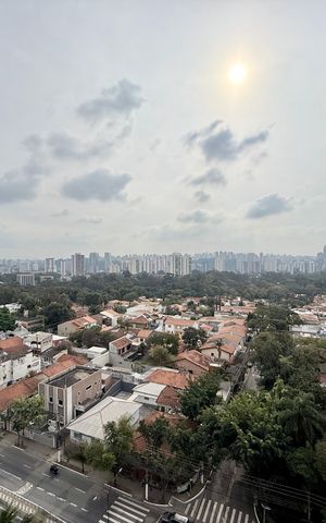 Apartamento à venda com 125m², 3 quartos e 2 vagas Apartamento à venda com 125m², 3 quartos e 2 vagasVista