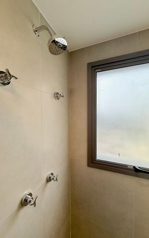 Apartamento à venda com 125m², 3 quartos e 2 vagas Apartamento à venda com 125m², 3 quartos e 2 vagasBanheiro Suite 1