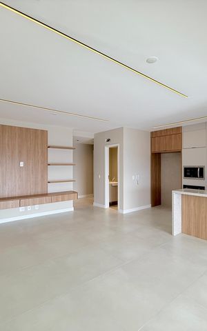 Apartamento à venda com 125m², 3 quartos e 2 vagas Apartamento à venda com 125m², 3 quartos e 2 vagasSala