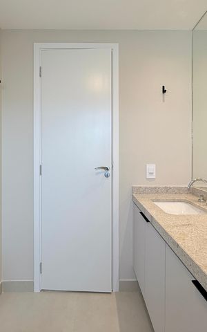 Apartamento à venda com 125m², 3 quartos e 2 vagas Apartamento à venda com 125m², 3 quartos e 2 vagasBanheiro Suite 1