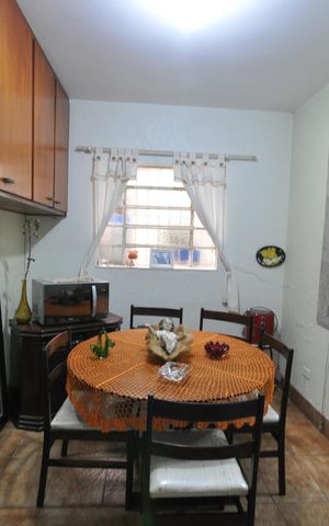 Casa à venda com 145m², 3 quartos e 2 vagasCopa