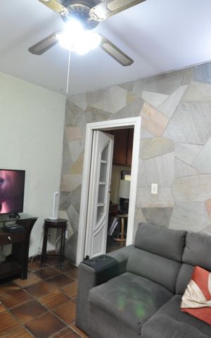 Casa à venda com 145m², 3 quartos e 2 vagasSala