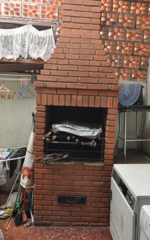 Casa à venda com 145m², 3 quartos e 2 vagasChurrasqueira